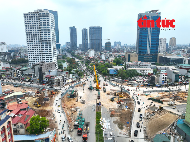 Toàn cảnh 'đại' công trường nút giao metro số 5 - Vành đai 1 ở Hà Nội