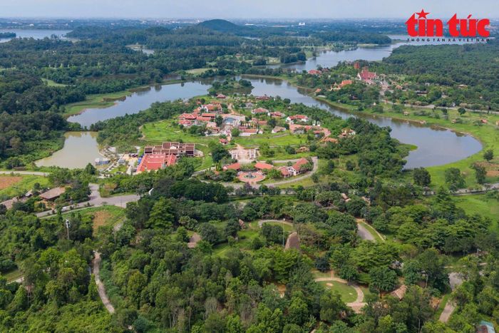 Làng Văn hóa - Du lịch các dân tộc Việt Nam. Ảnh: Quang Phong/Báo Tin tức và Dân tộc