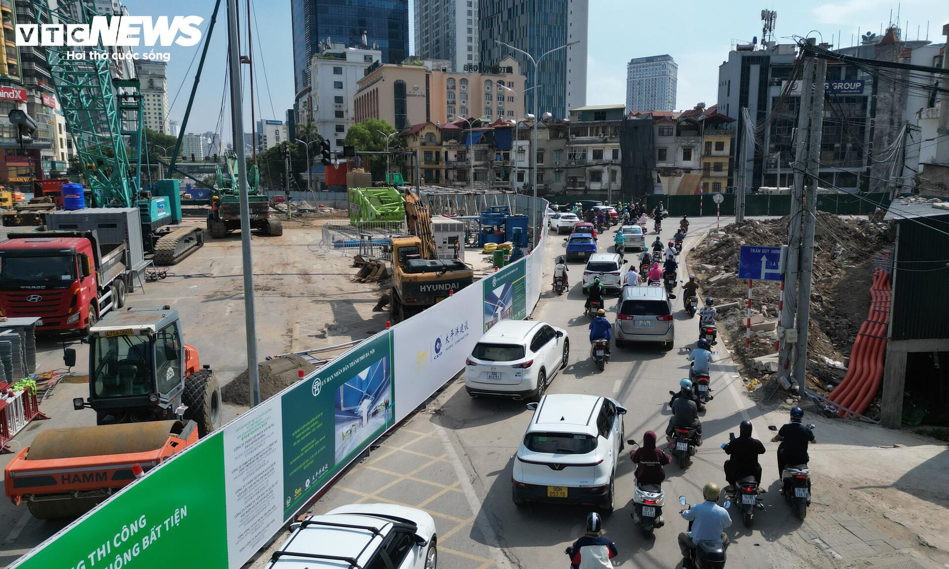 Đại công trường nhà ga metro số 5 tại nút giao Nguyễn Chí Thanh - La Thành - 9