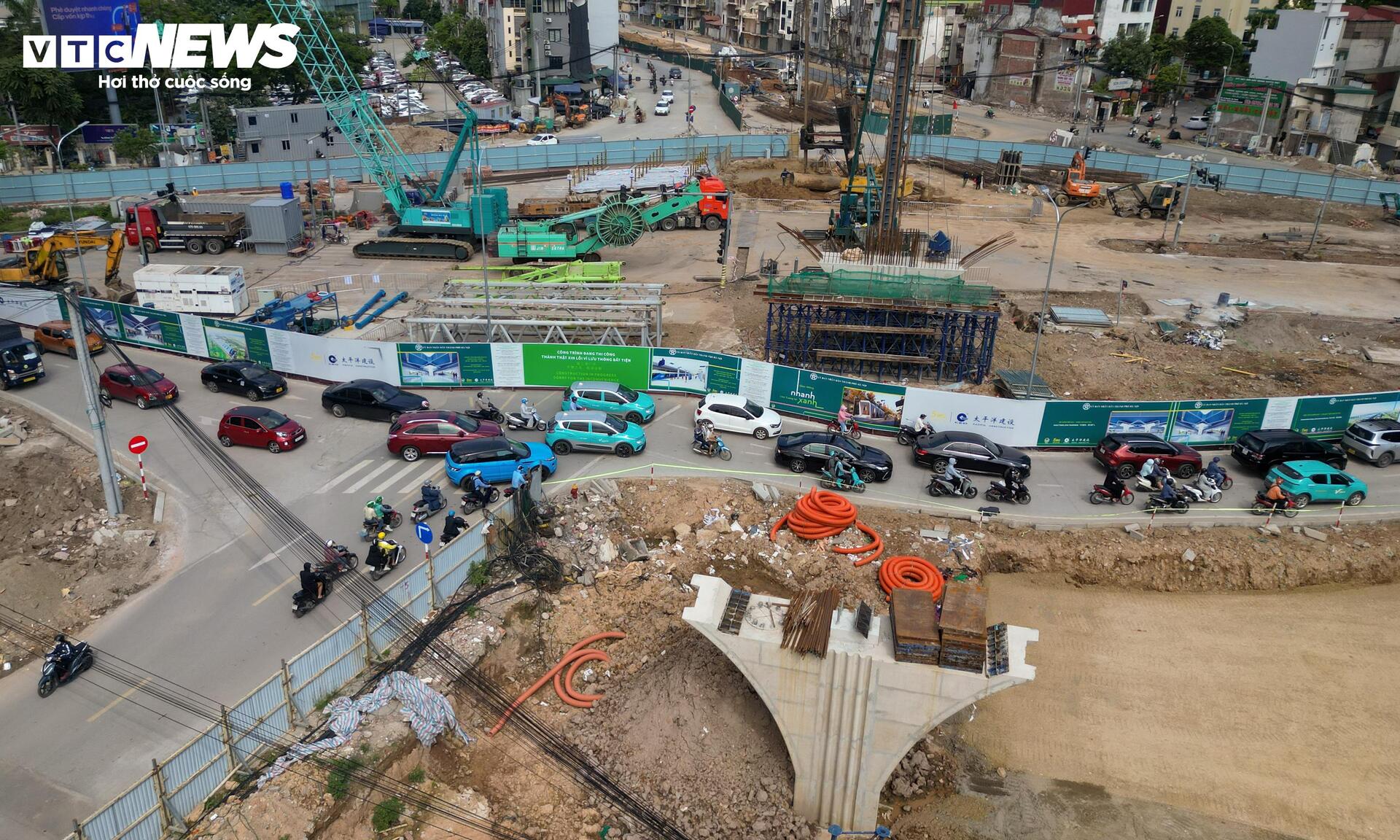 Đại công trường nhà ga metro số 5 tại nút giao Nguyễn Chí Thanh - La Thành - 13