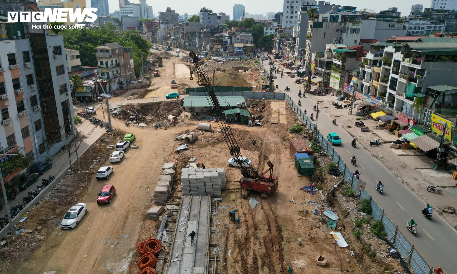 Đại công trường nhà ga metro số 5 tại nút giao Nguyễn Chí Thanh - La Thành - 12